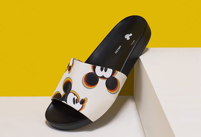 sandalia mickey arezzo