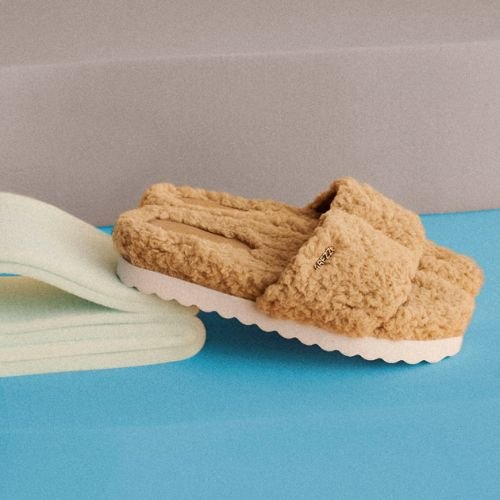 PRÁTICOS E CONFORTÁVEIS, OS MODELOS ESTILO COMFY COOL JÁ VIRARAM OS NOSSOS FAVORITOS
