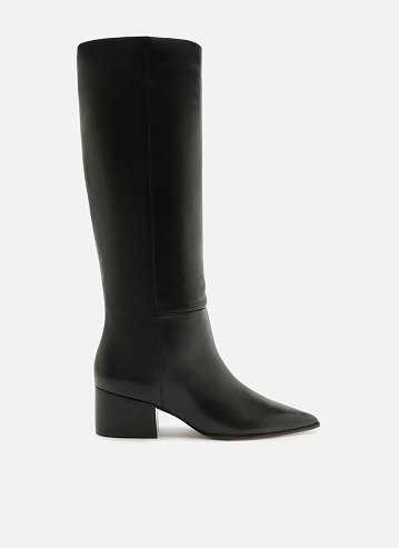 Bota preta couro cano longo salto bloco