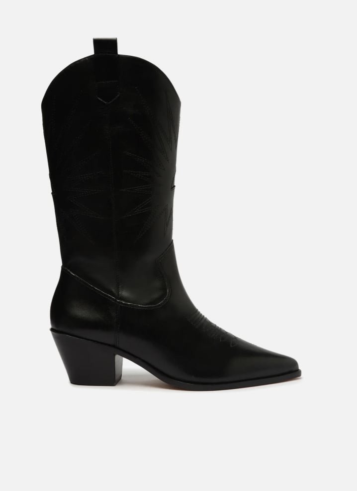 Bota preta couro cano médio western