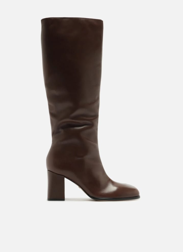 Bota marrom couro cano médio bloco