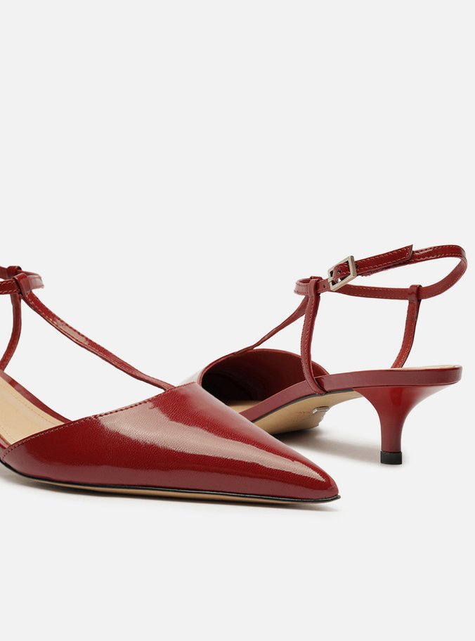 Scarpin Vermelho Verniz Salto Kitten Aberto Tiras
