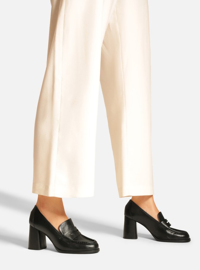 Loafer Preto Couro Salto Bloco Tira