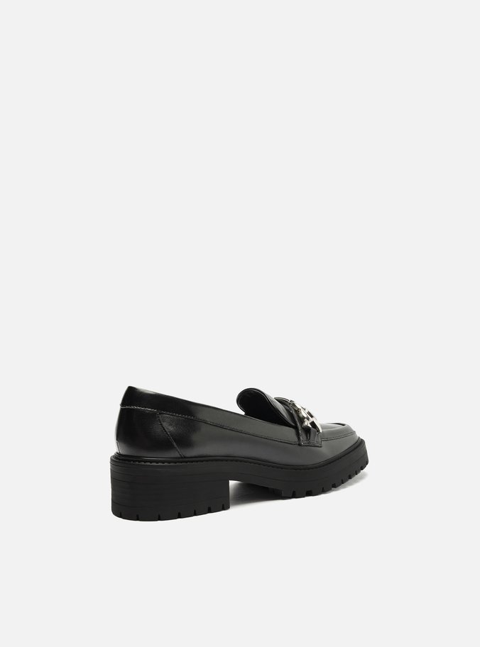 Mocassim Preto Couro Tratorado Corrente