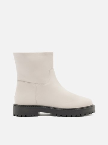 Bota Branca Salto Tratorado