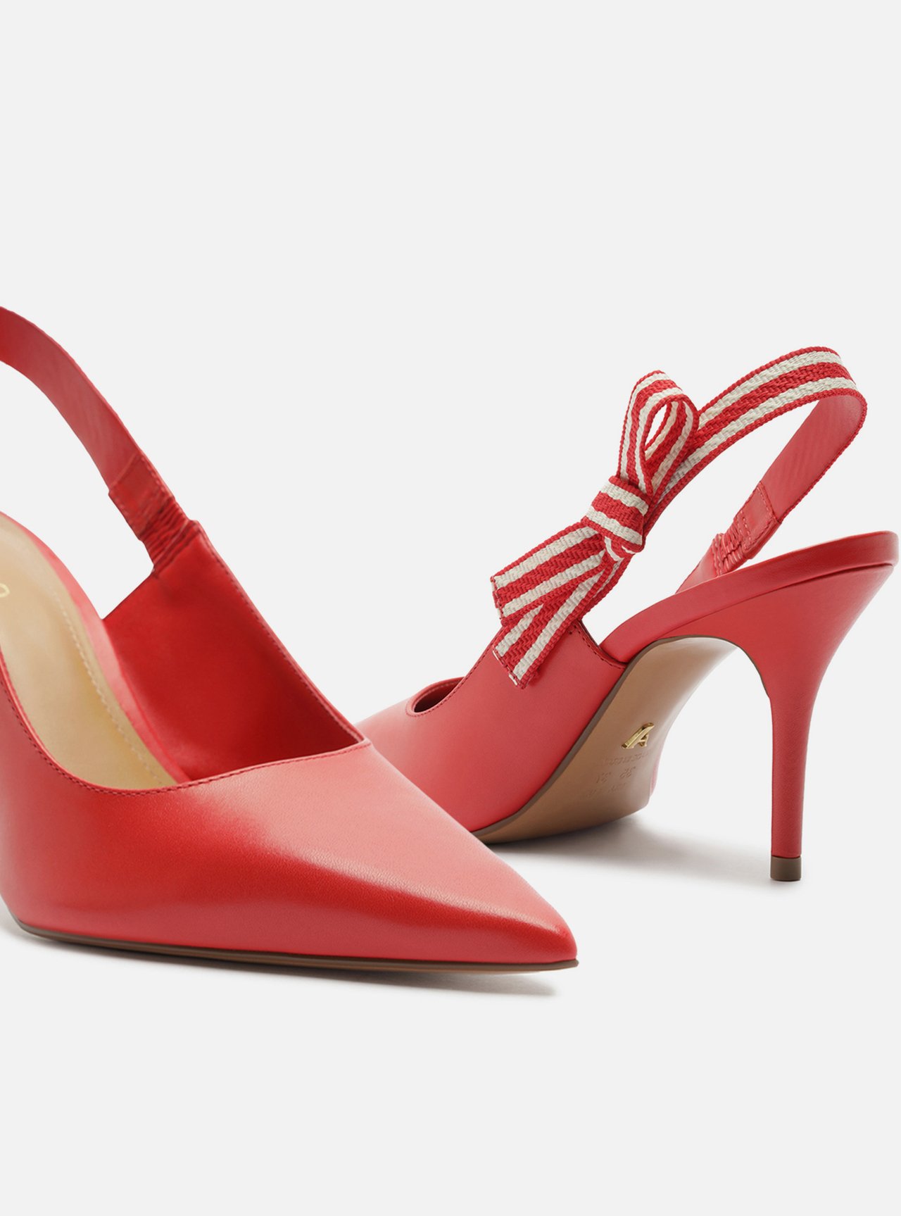 Scarpin Vermelho Couro Salto Fino Laço Slingback — foto 4