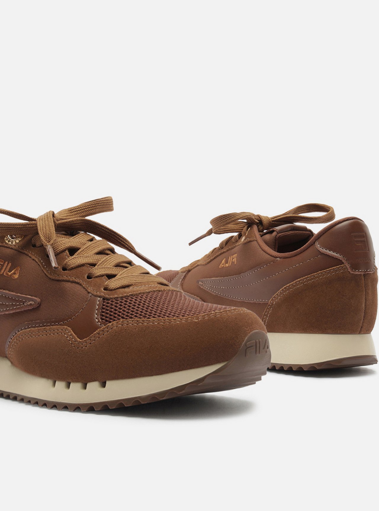 Tênis Marrom Solado Esportivo Suede Bordado Fila — foto 4
