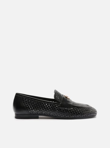 Mocassim Preto Couro Bico Redondo Vazado Metal