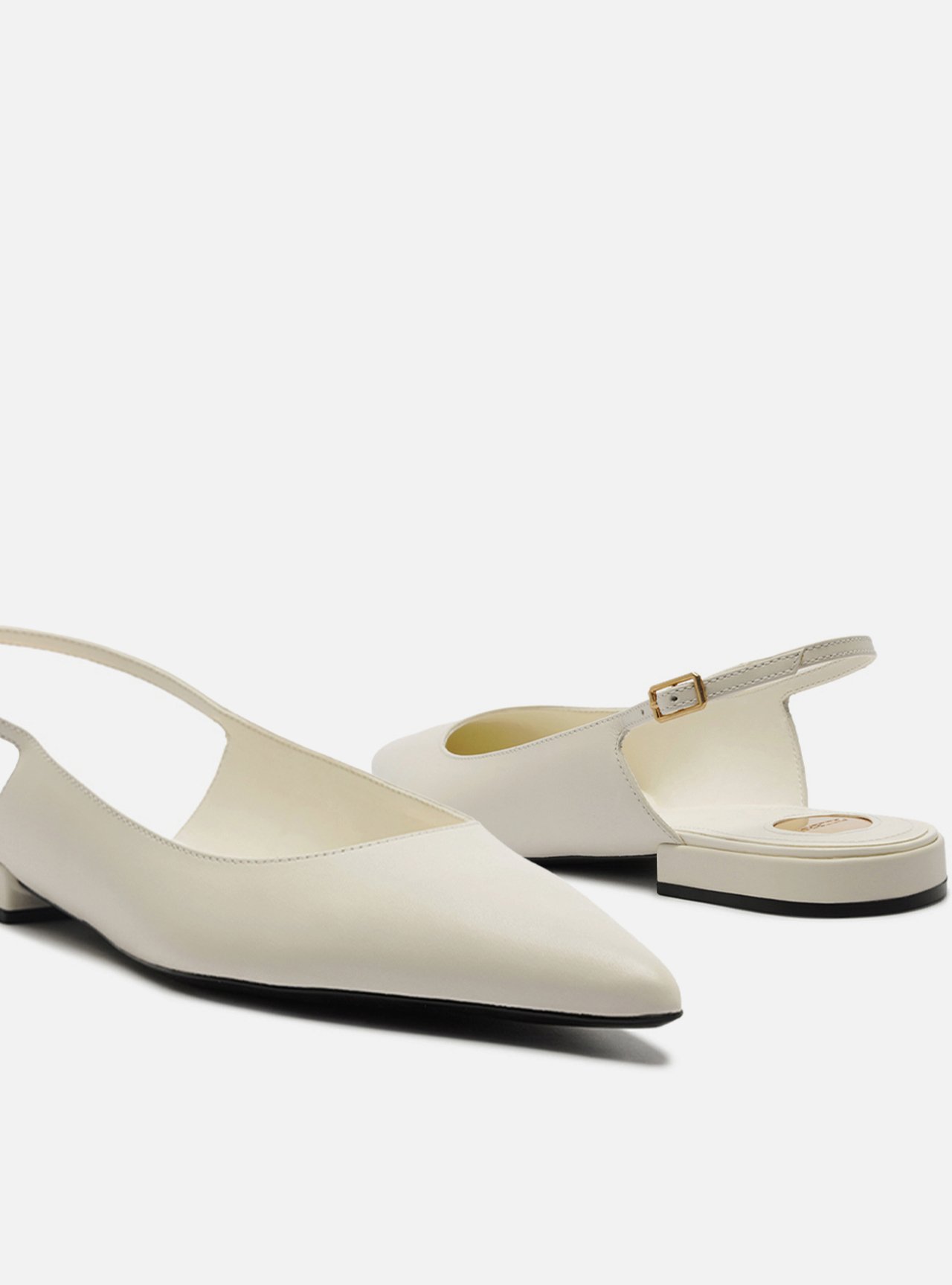 Sapatilha Branca Couro Slingback Bico Fino — foto 4