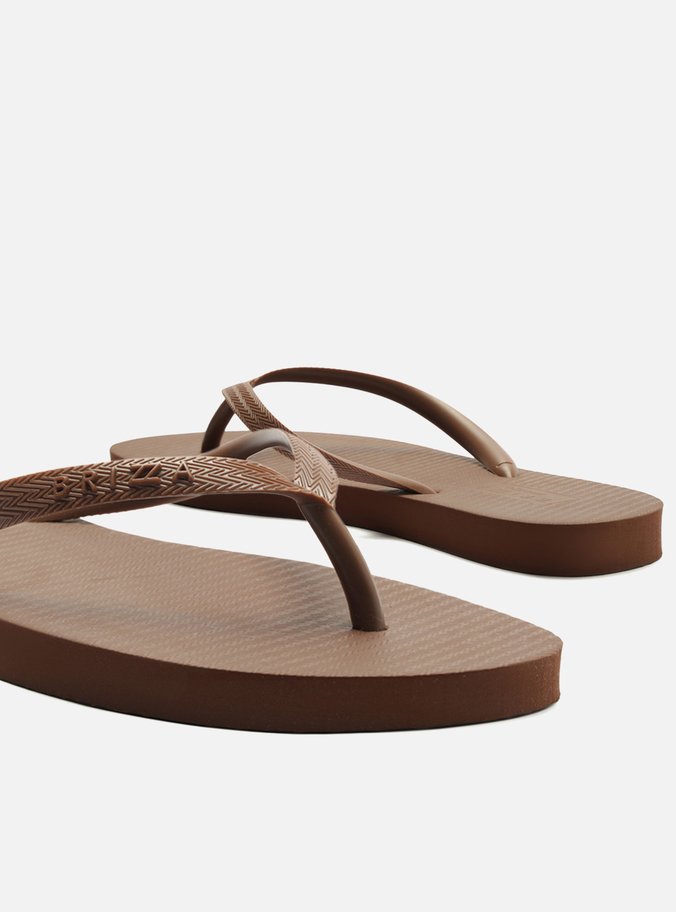 Chinelo de Dedo Marrom Essential Brizza