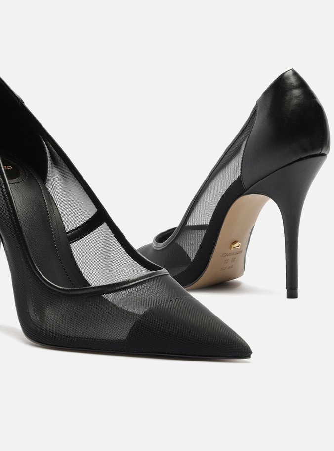 Scarpin Preto Tela Salto Fino Detalhe Couro