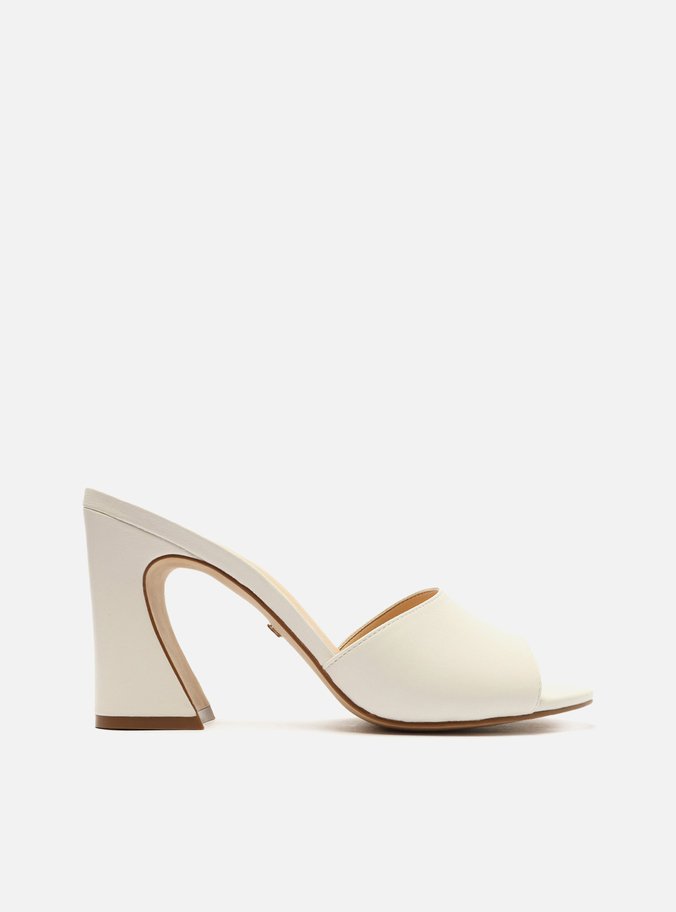 Tamanco branco sale arezzo