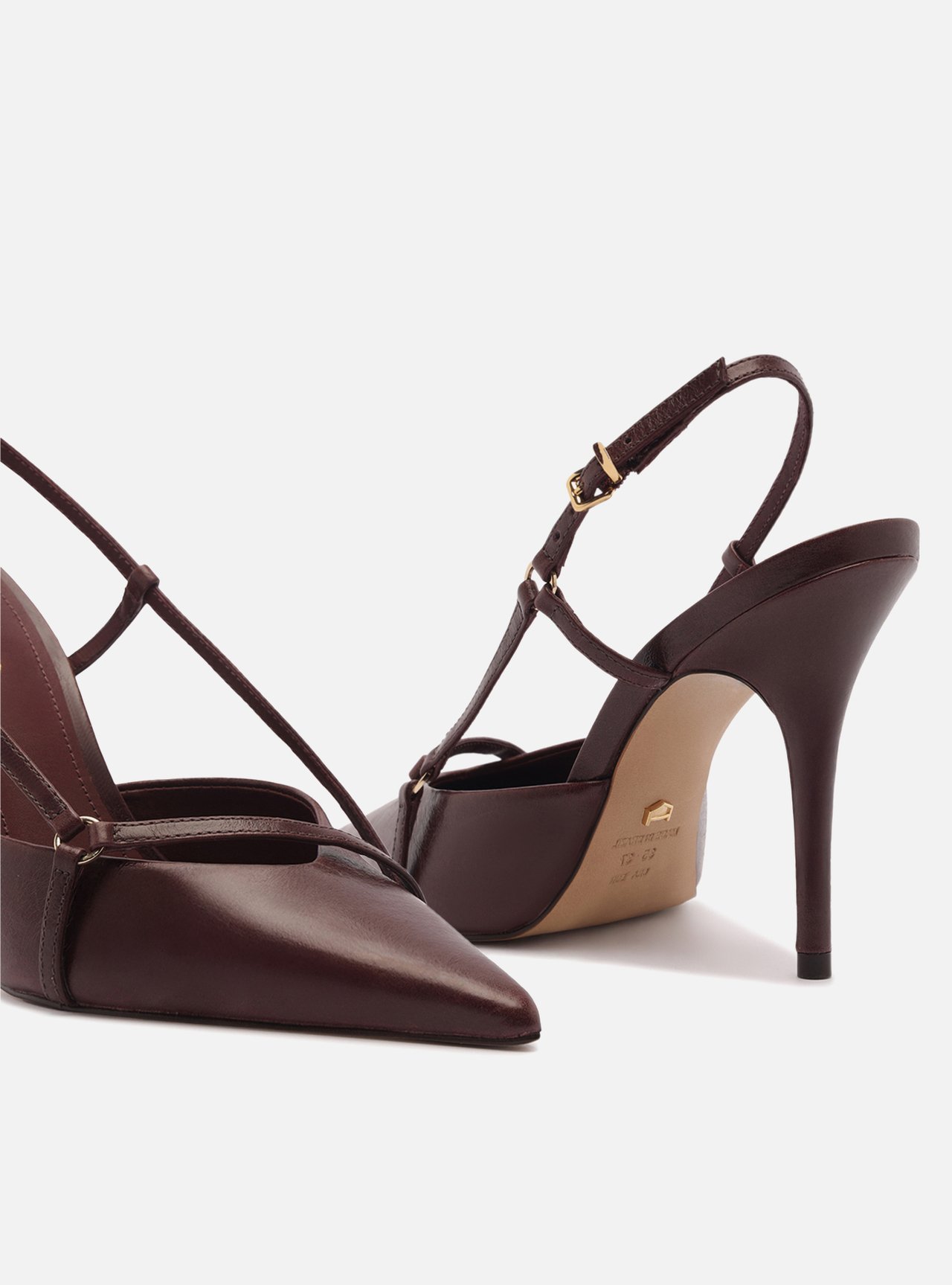 Scarpin Marrom Couro Tiras Bico Fino — foto 4