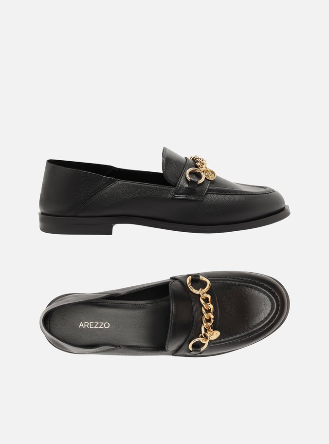 Mocassim Preto Couro Corrente Pingente