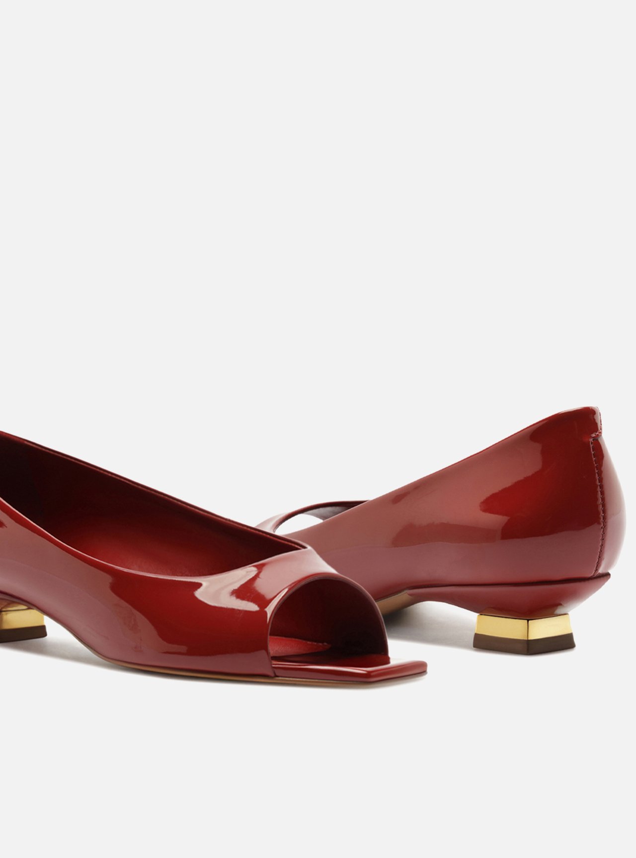 Scarpin Vermelho Verniz Salto Bloco Metais — foto 4