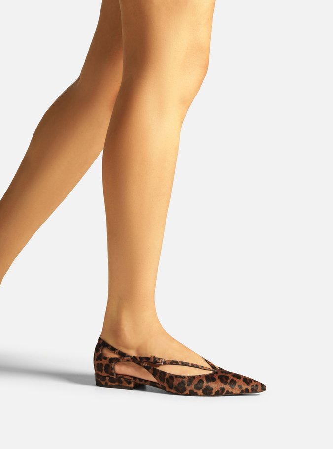 Sapatilha Animal Print Semi Aberta Fivelas