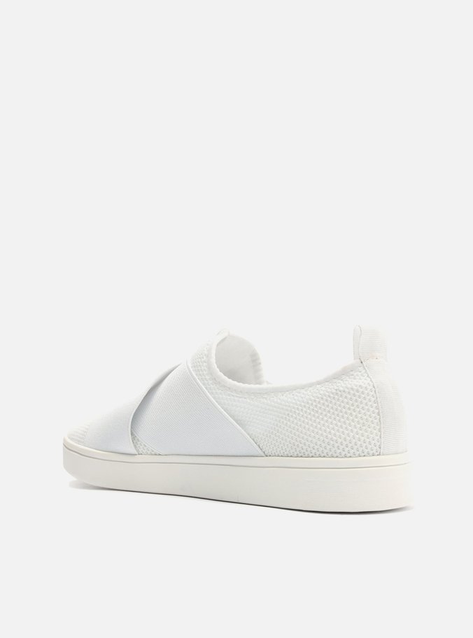 Slip On Branco Tecido Sola Baixa Elásticos