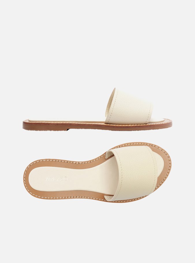 Rasteira Off-White Couro Flat Tira Única
