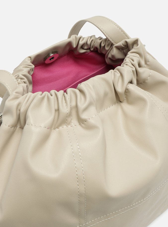 Bolsa Hobo Off-White Grande