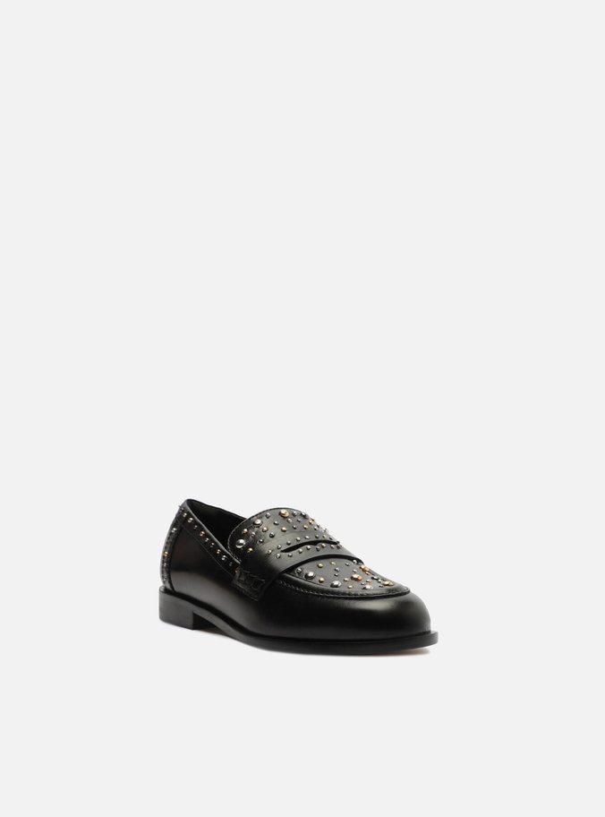 Mocassim Preto Couro Bico Redondo Aplicações
