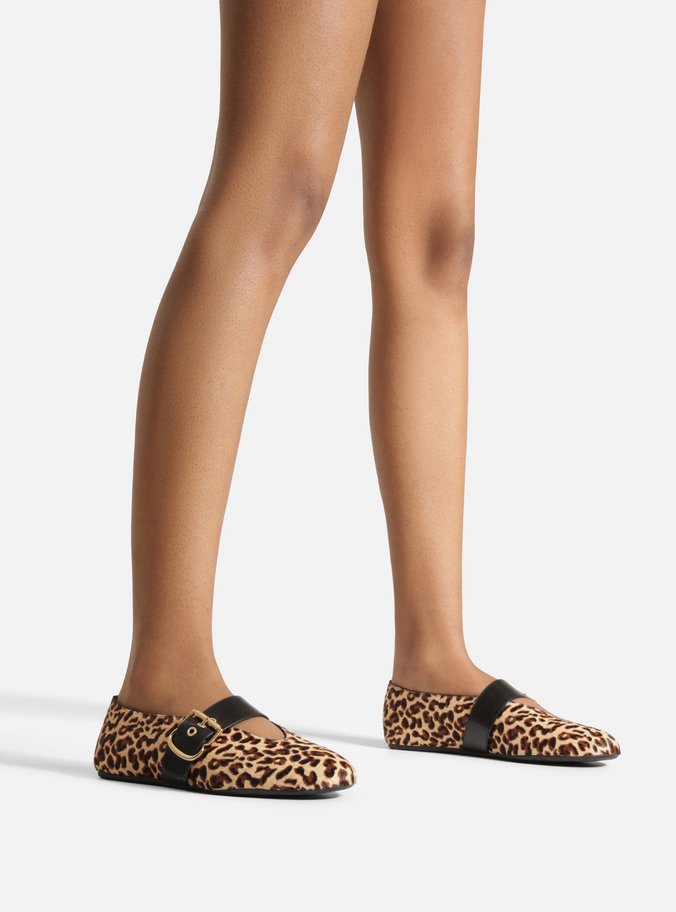 Sapatilha Animal Print Pelo Fivela Dourada