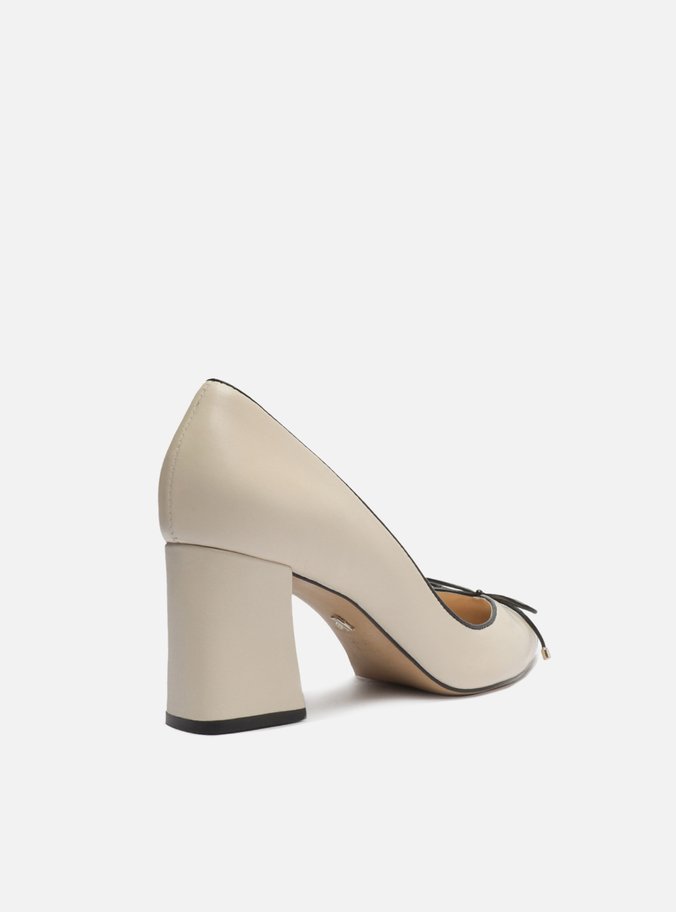 Scarpin Off-White Couro Bico Fino Laço City