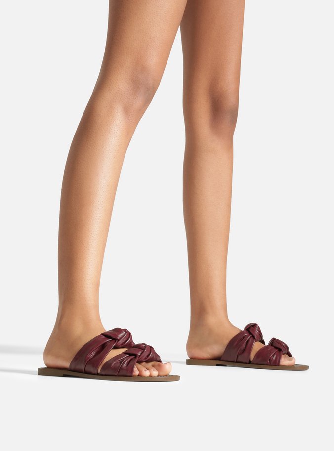 Rasteira Vinho Couro Tiras Largas Nós