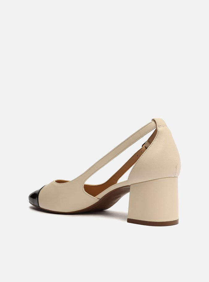 Scarpin Off-White Couro Cap Toe Aberto