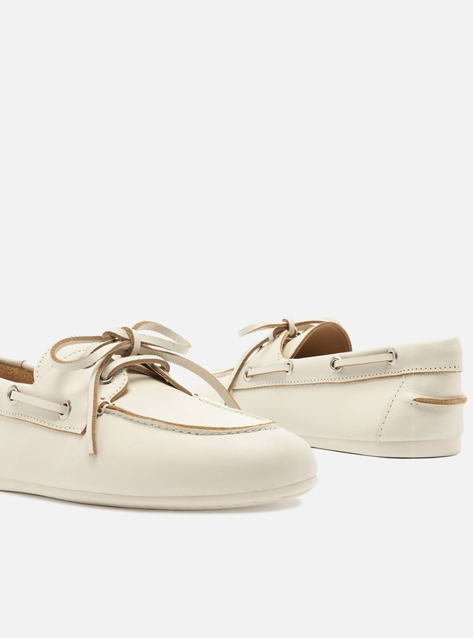 Mocassim Dockside Branco Couro Amarração