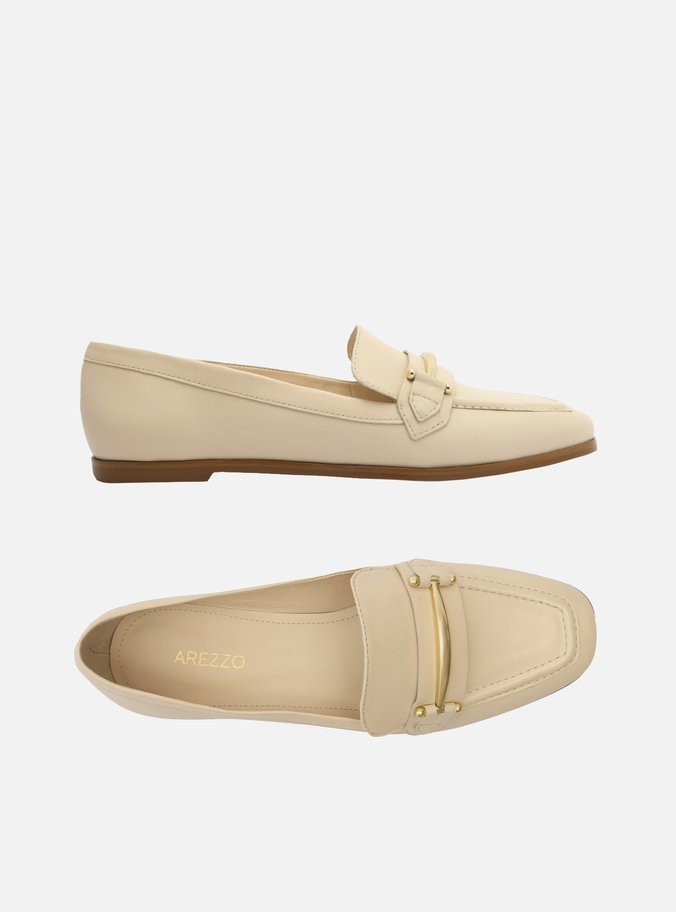 Mocassim Off-White Couro Bridão Metálico Moderno