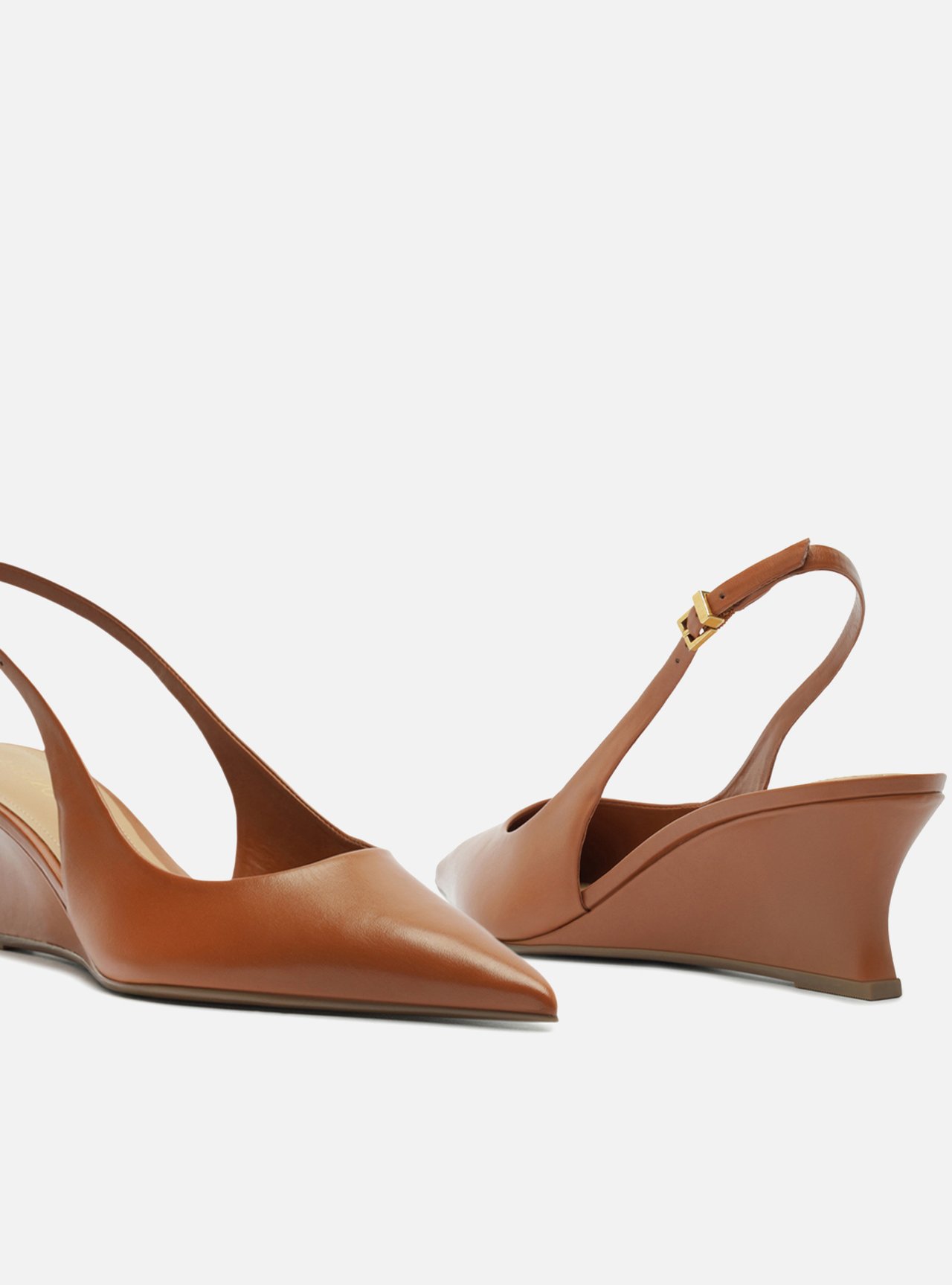 Scarpin Marrom Couro Salto Baixo Anabela Slingback — foto 4