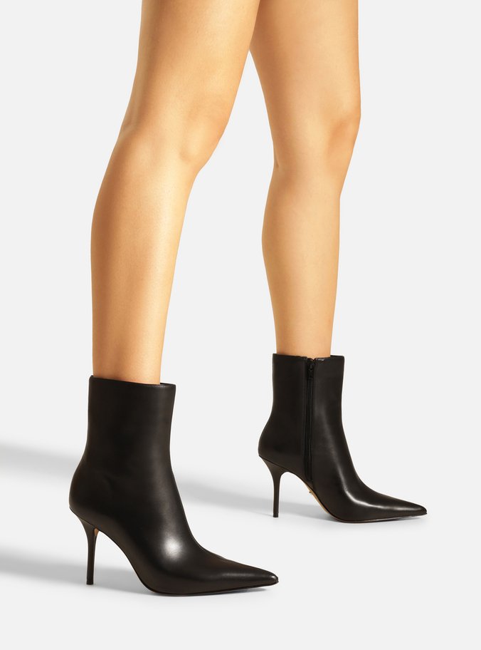 Bota Preta Couro Cano Curto Salto Alto Fino