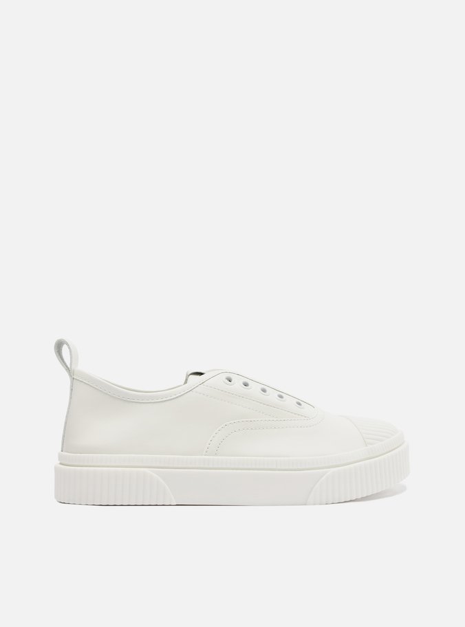 Tênis Slip On Branco Couro Ilhós