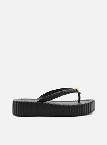 Arezzo — Sandália Flatform Preta Metal Brizza
