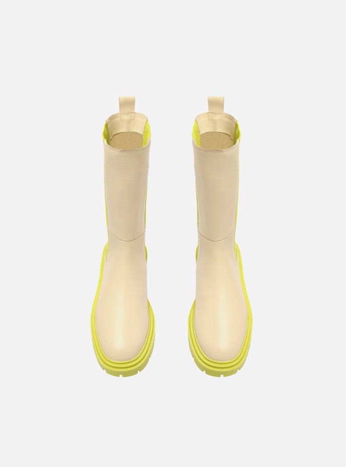 Bota Off-White Couro Cano Médio Tratorada Verde