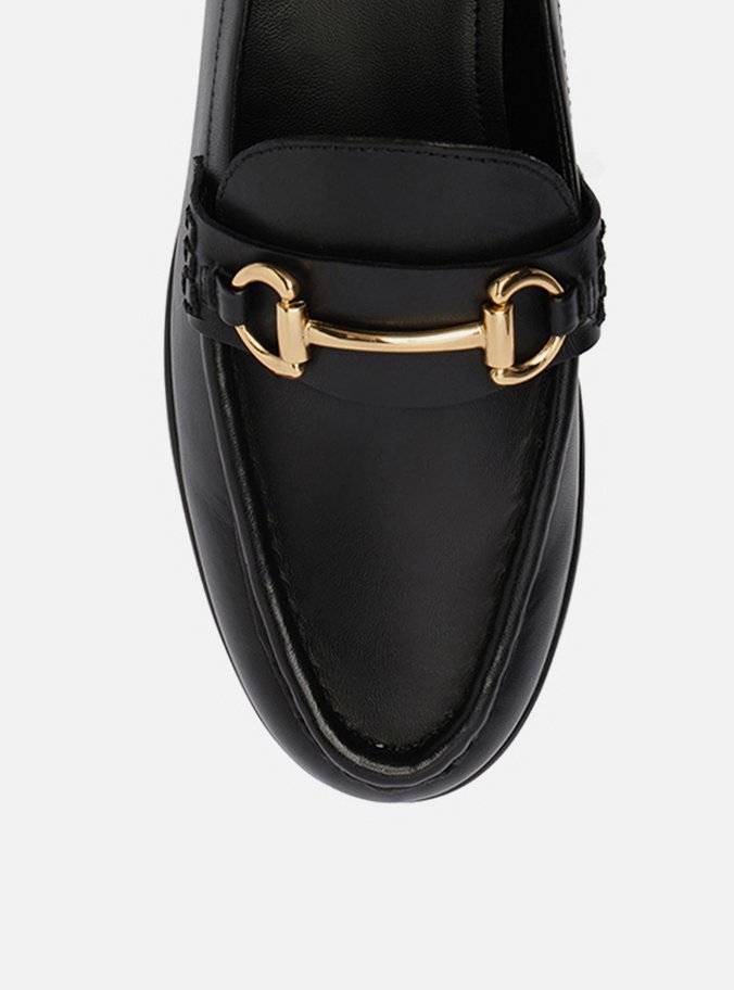 Mocassim Preto Couro Tira Bridão Metálico