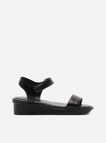 Sandália Preta Couro Flatform Comfort