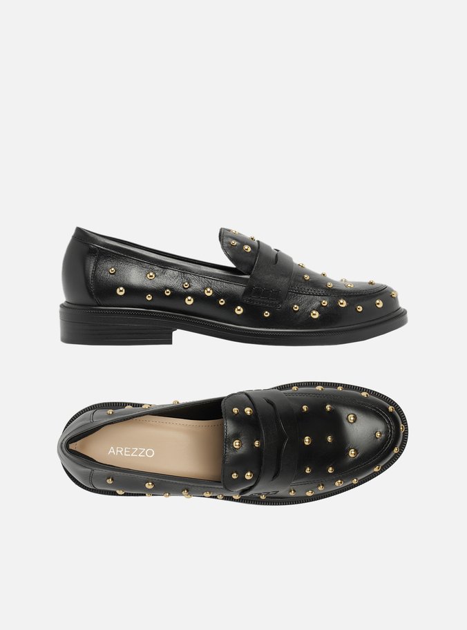 Mocassim Preto Tachas