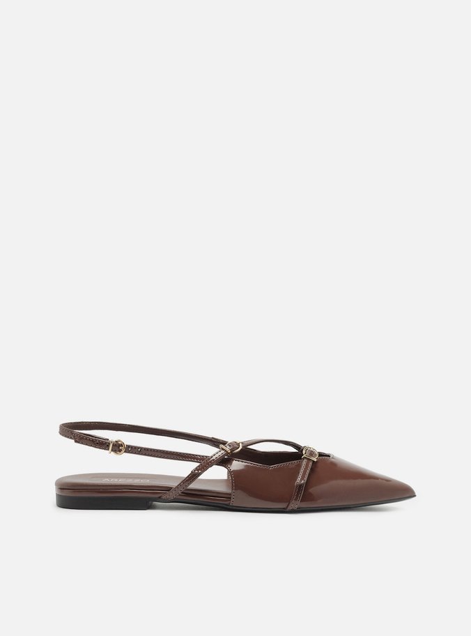 Sapatilha Marrom Verniz Slingback Tiras Fivelas