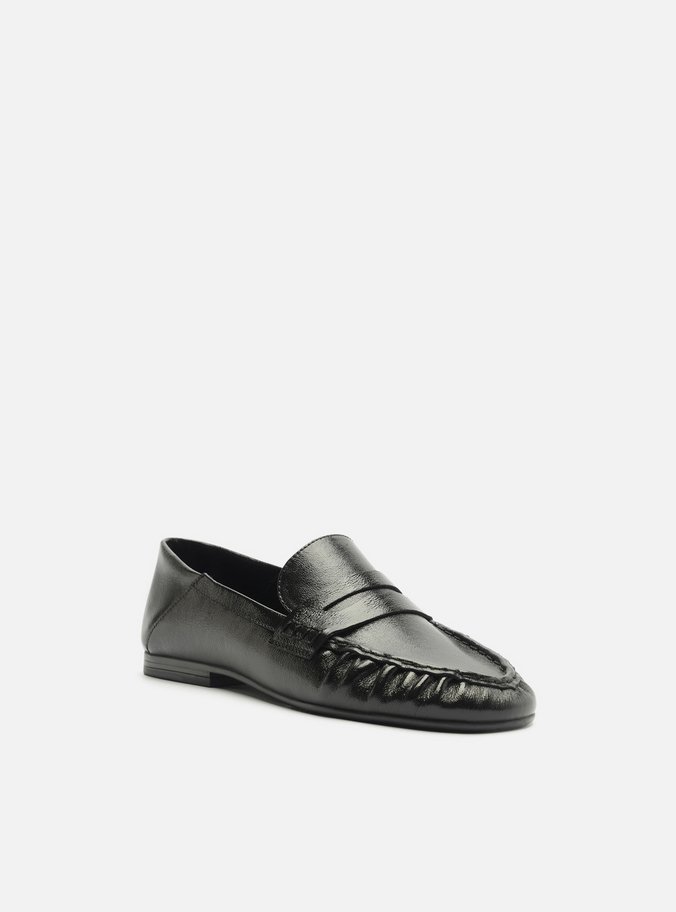 Mocassim Preto Couro Franzido Tira