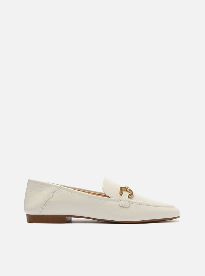 Mocassim Branco Verniz Bico Redondo Bridão Luma Luma