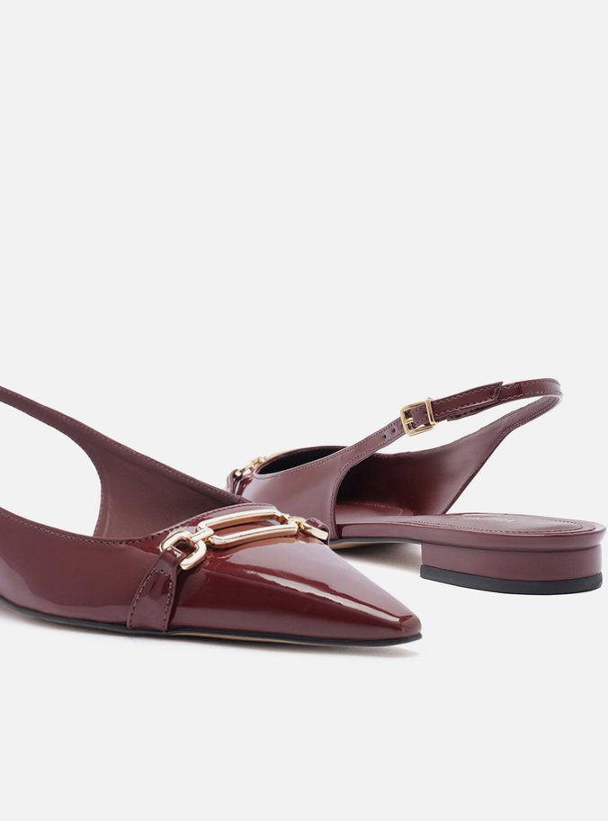 Sapatilha Vermelha Bico Fino Slingback Metal