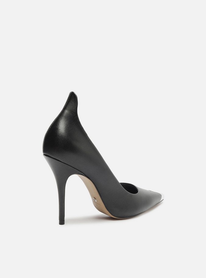Scarpin Preto Couro Salto Fino Cap Toe Metal