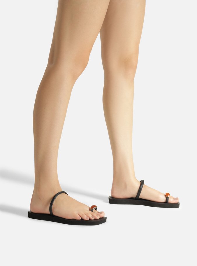 Rasteira Preta Flat Square Metal Brizza