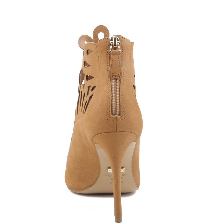 Peep-toe Abotinado Recortes Palha
