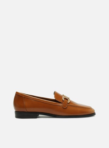 Mocassim Marrom Almond Couro Bridão Metálico