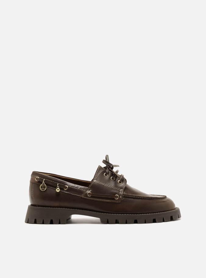 Mocassim Bico Redondo Amarração Suede Metais