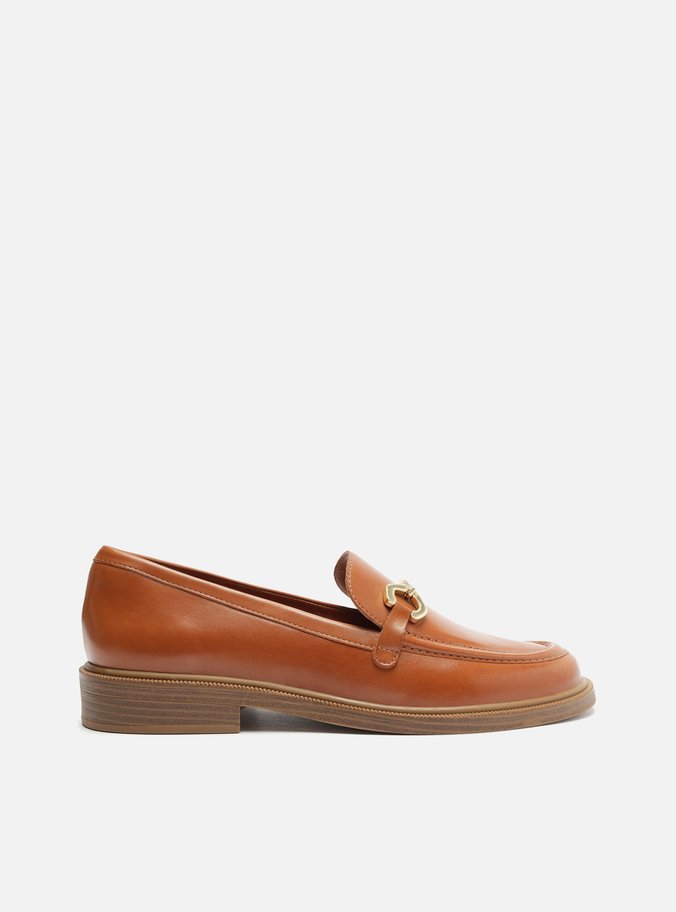 Mocassim Caramelo Couro Bridão Metálico Classic