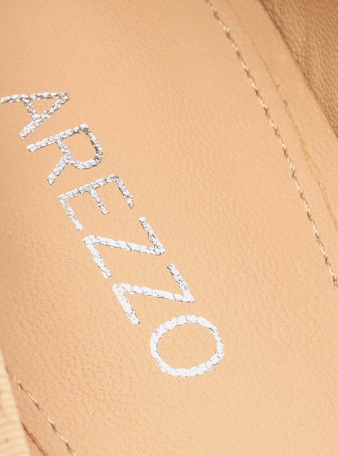 Sapatilha Nude Bico Fino Contorno