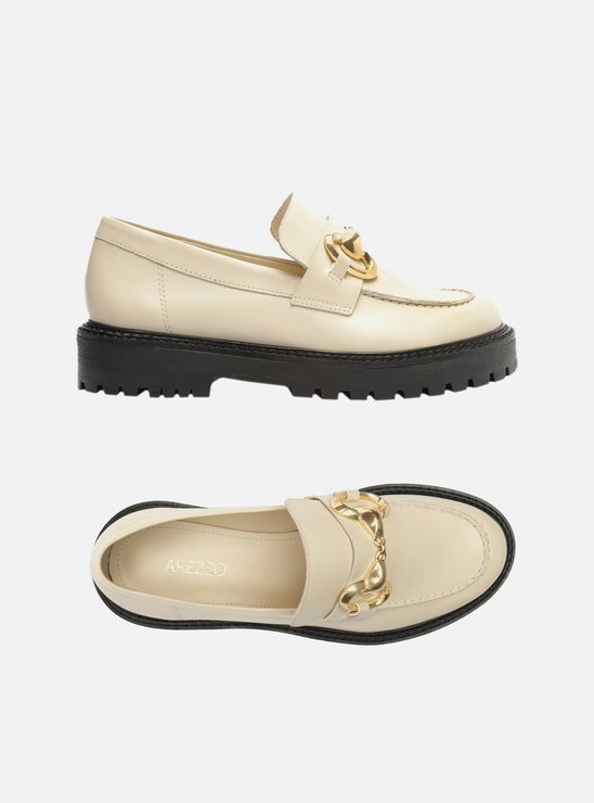 Mocassim Off-White Couro Tratorado Livia
